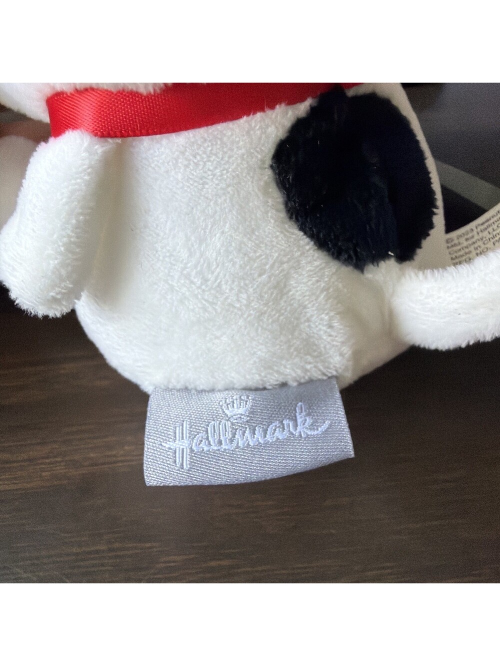Hallmark Snoopy 7 Inch - Picture 5 of 6
